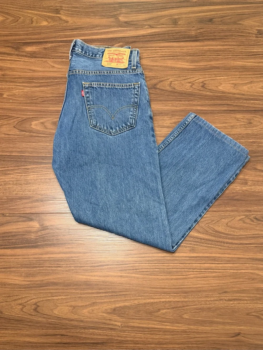 Vintage Levi's 505 Men's Straight Leg Jeans in Medium Blue Denim 34x30